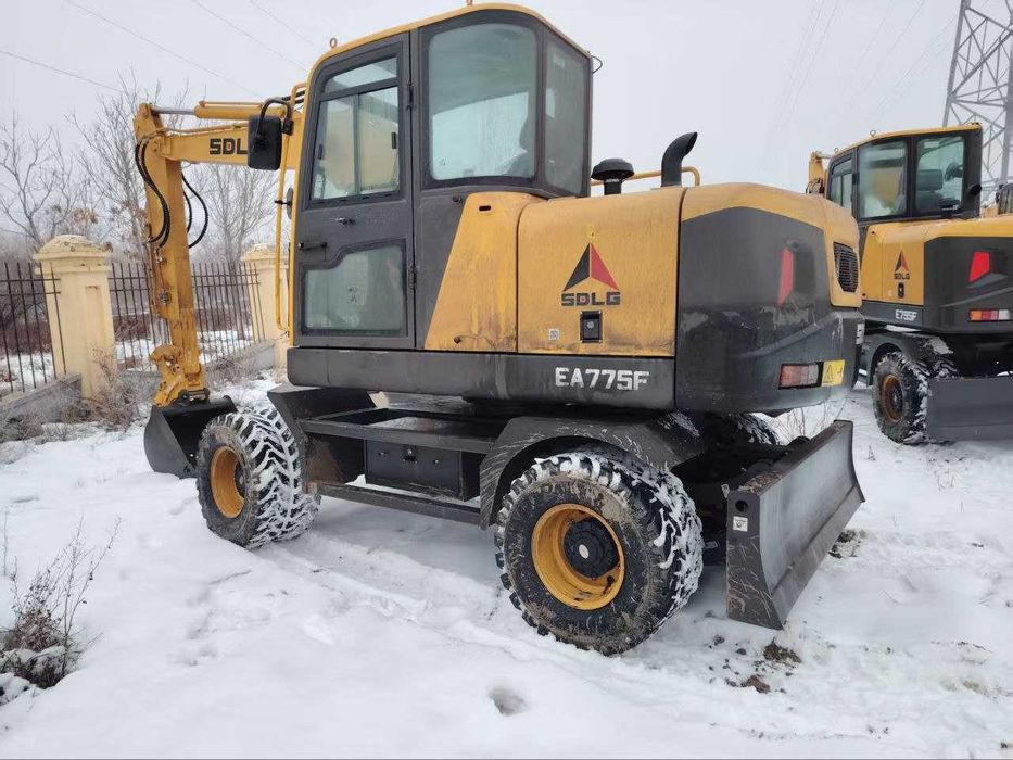 Мини Экскаватор  SDLG-EA775F