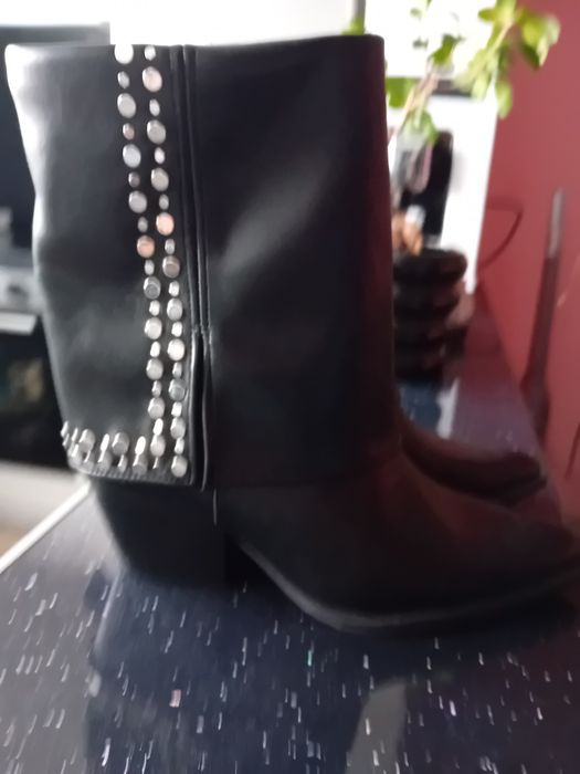 Нови боти с капси