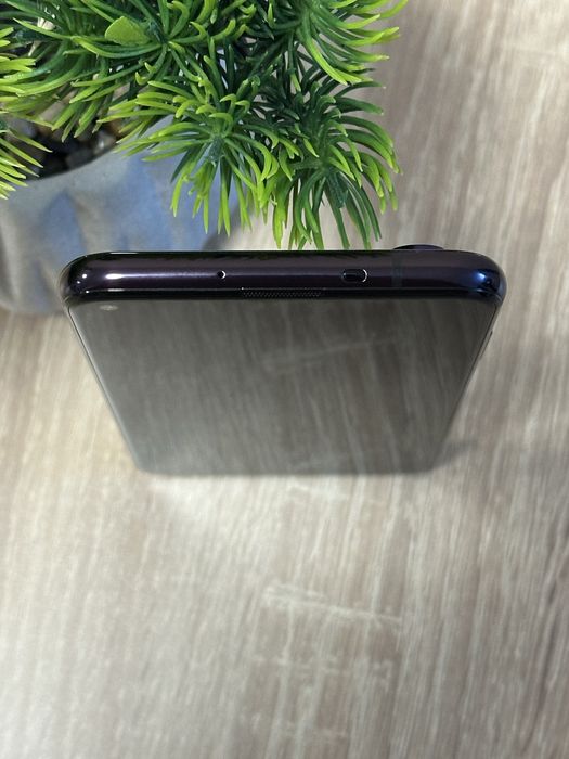 Продавам Honor 20 Pro (YAL-L41) – 8GB RAM / 256GB – Отлично състояние