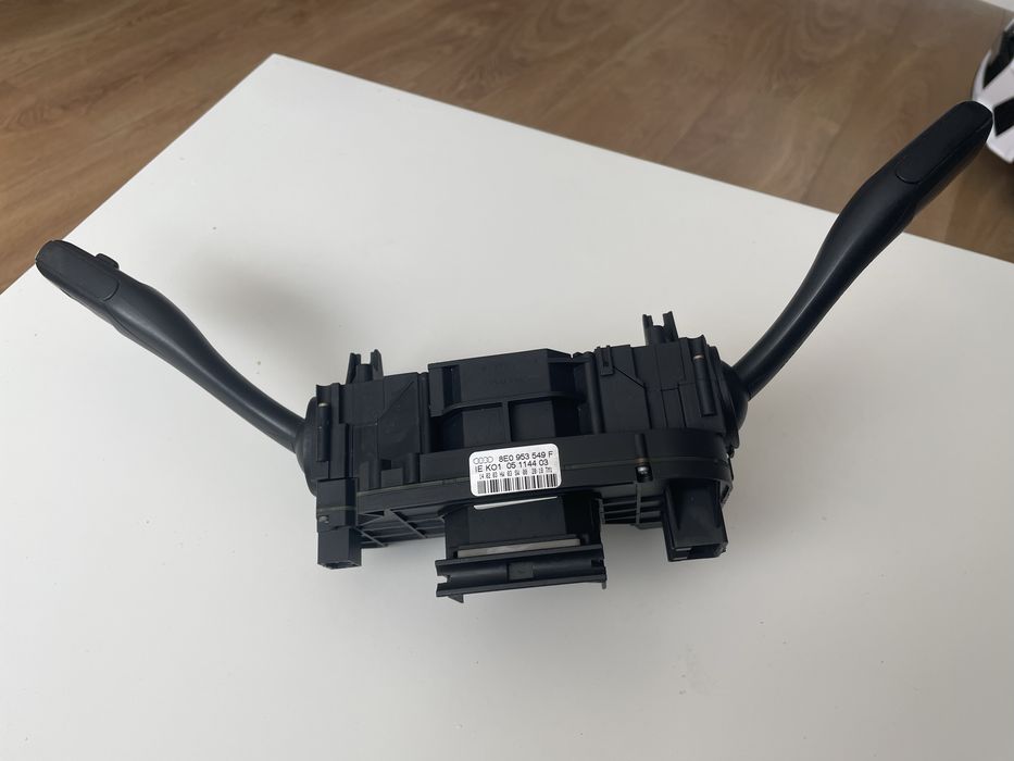 Лост за мигачи и частачки за Ауди А4