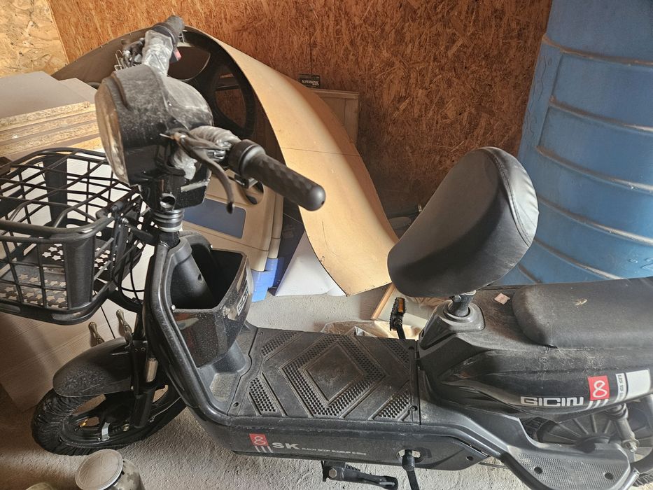 Продам мопед новый