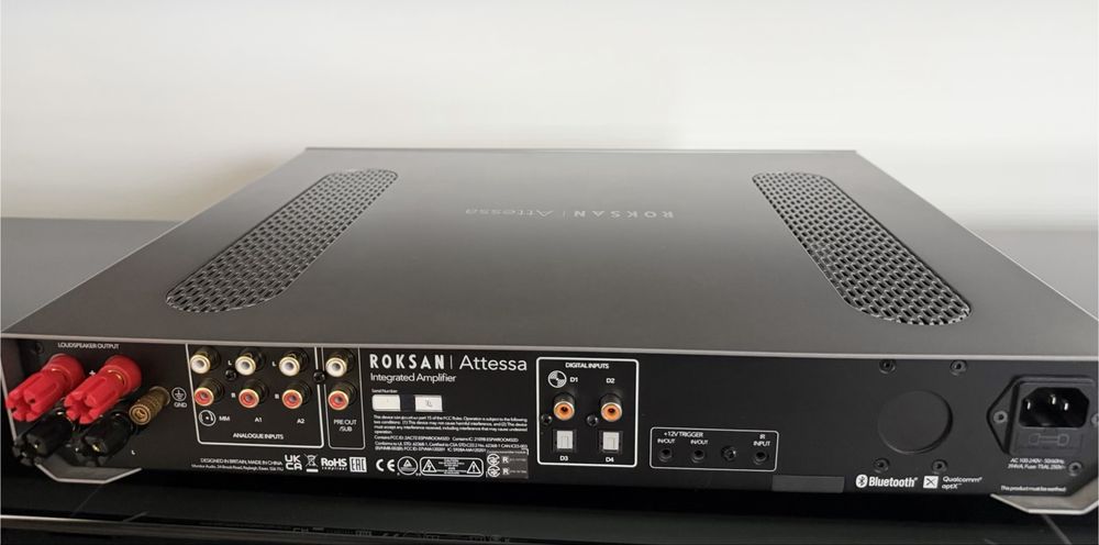 Roksan Attessa интергриран усилвател