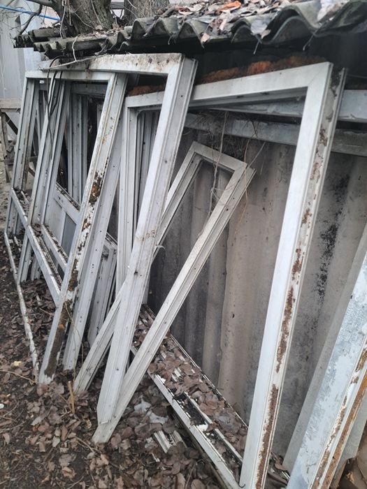 Продам окна,двери,ветражи