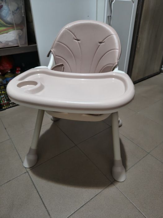 Vand scaun cu masa, de la 6 luni la 5 ani
