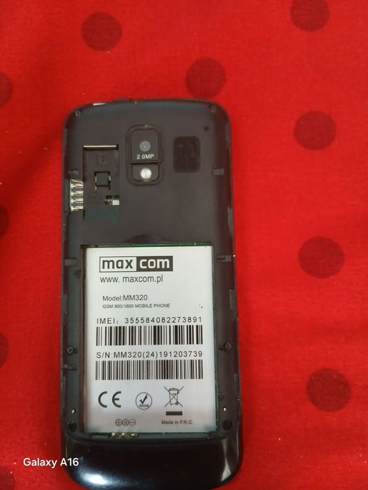 Telefon MaxCom MM320