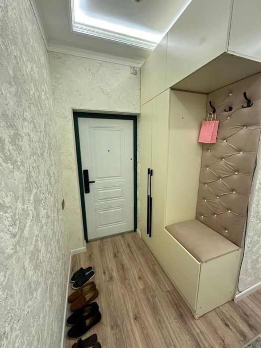Арендага берилади оилага !Манзил узгариш метро йонгинасида .2 хона .