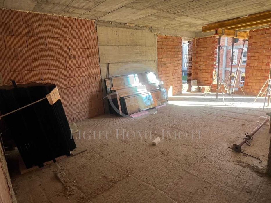 Продава се Тристаен апартамент в Пловдив, Остромила - 105 кв.м за 704 €/кв.м - Снимка #6