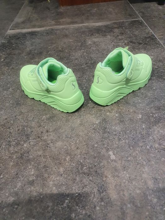 Нови маратонки, skechers, размер 28