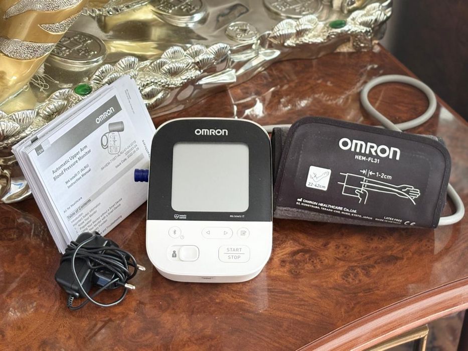 Тонометр Omron m4 Intelli IT