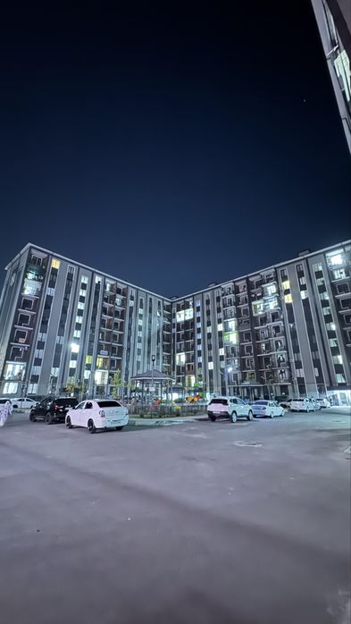 Срочно!!! Продается 2 ком. квартира в ж/к “Nur hayat”