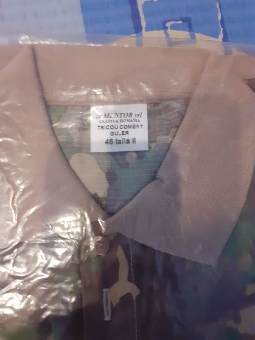 Tricou polo combat.