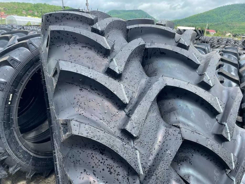 ozka anvelope pentru tractor  spate cu 10pliuri 16.9-38 FENDT