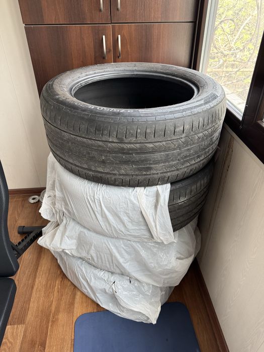 Продам шины (комплект)