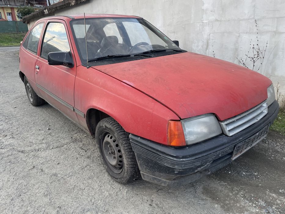 Opel Kadett e 1.3 59hp 1986 На Части