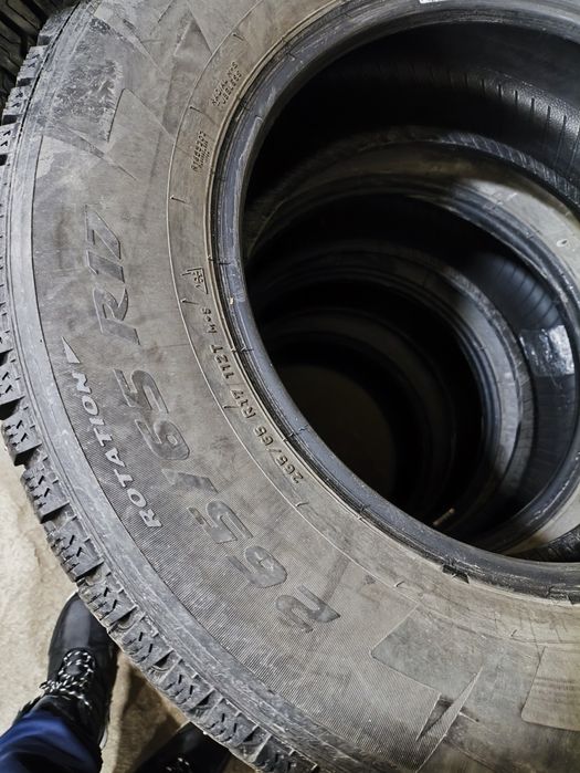 Зимние шины 265/65/17