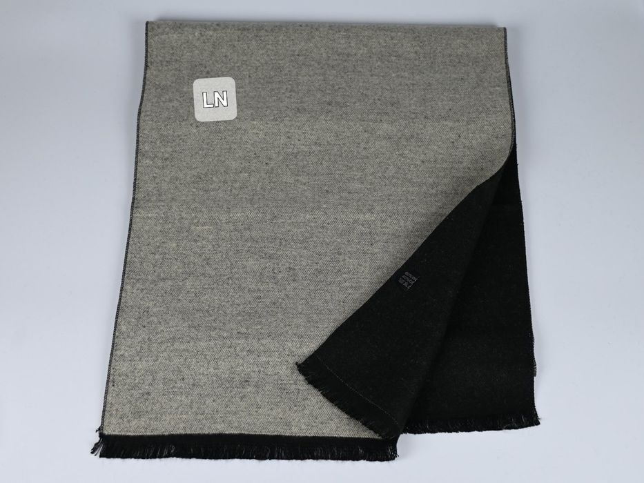 Мъжки шал - две лица, различни цветове