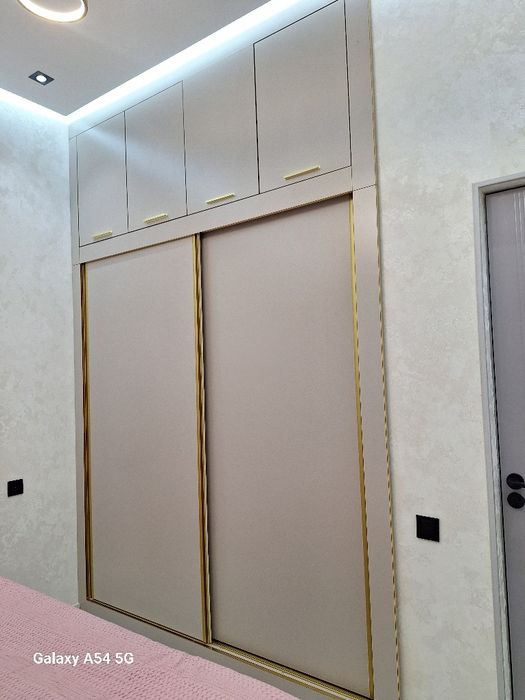 Kuxniy spalni zakaz uchun har xil turdagi mebellar