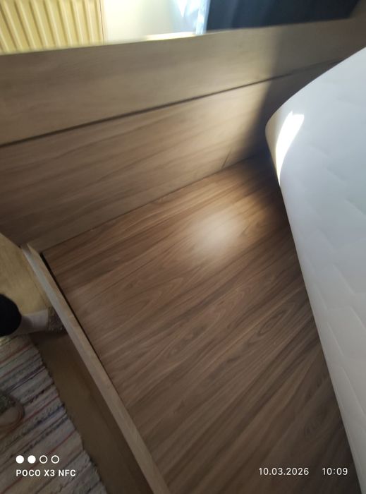 Pat de mijloc cu saltea