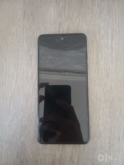 Tecno spark 20c sotiladi
