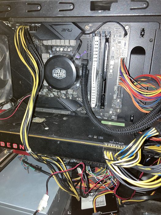 СПЕШНО! Геймърски компютър intel i5 11400f