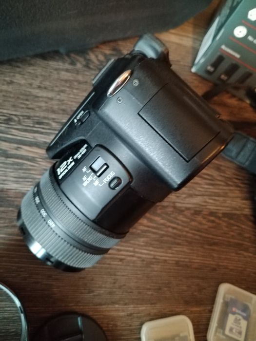 Фотоапарат Panasonic Lumix DMC-FZ30