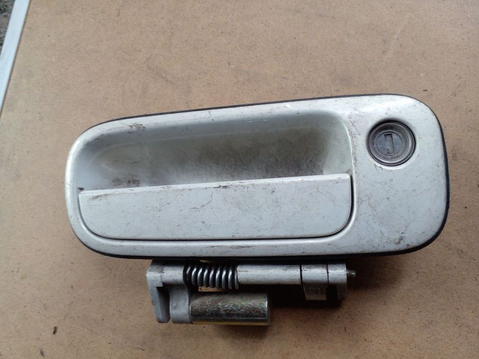 Зеркало правое на тойота чайзер