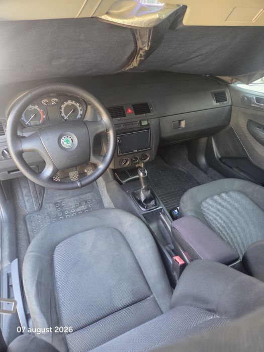 Skoda fabia anul 2006,1.2benzina,euro4