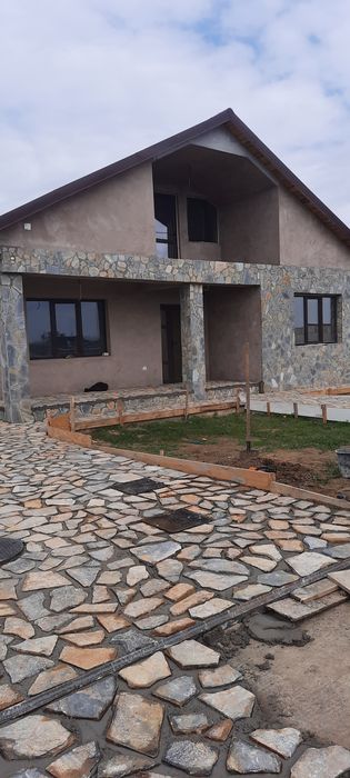 Piatră naturală de munte de Grecia montaj și transport oriunde în tara