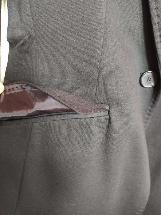 Дамско черно сако ZARA