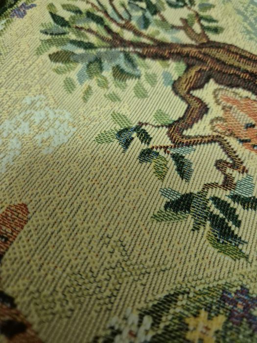 Продам детское покрывало и подушки.