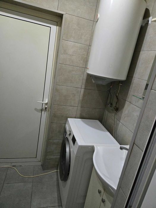 Дава се под наем Къща в Шумен, Болницата - 60 кв.м за 378.93 € - Снимка #2