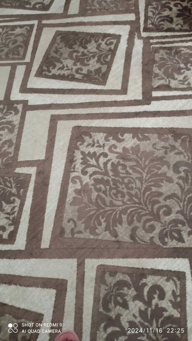 Продам ковёр полушерсть