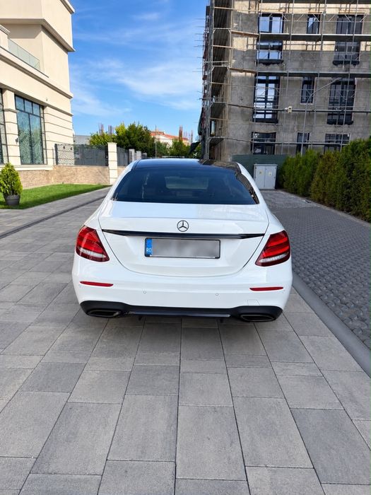 MERCEDES-BENZ E-Class 2019 — imagine 4