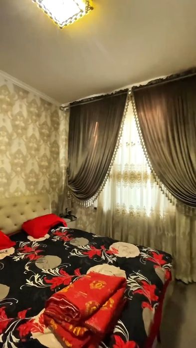 Куктеракдан утганда Қайнамада 2 этаж 1.7 сотиг 6 хона ховли сотилади