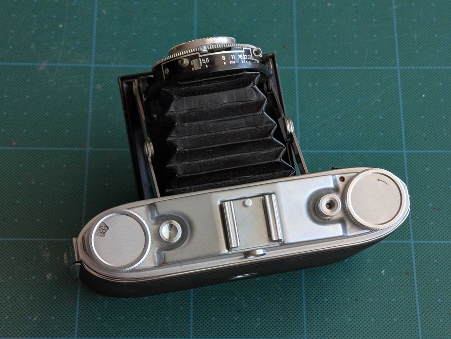 Aparat foto pe film  Agfa Isolette II - Apotar 85mm f4.5 format mediu servisat functional