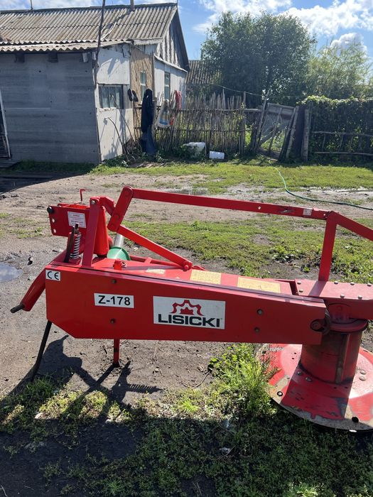 Продам трактор в комплекте