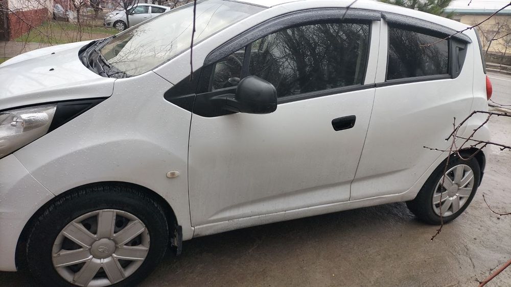 Arenda Spark 2015. Bosh Tolov 700$ 36 Oy 250$ Dan