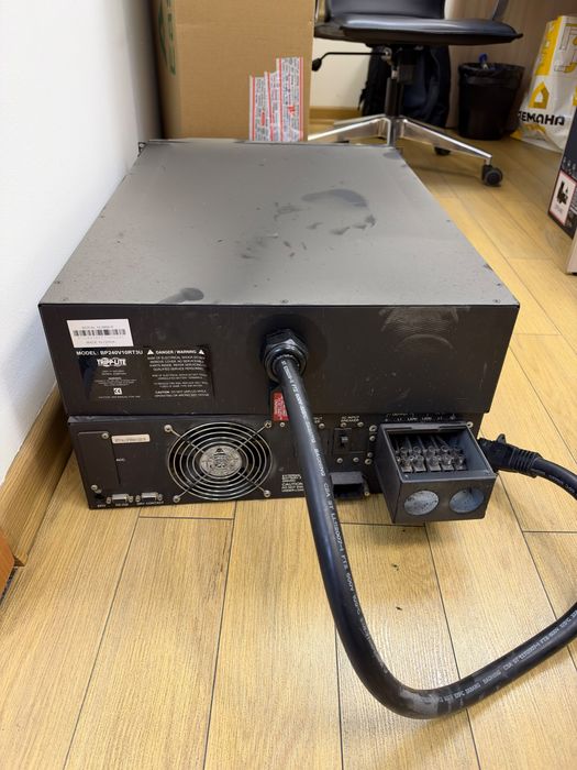 UPS Tripp Lite 6kVA