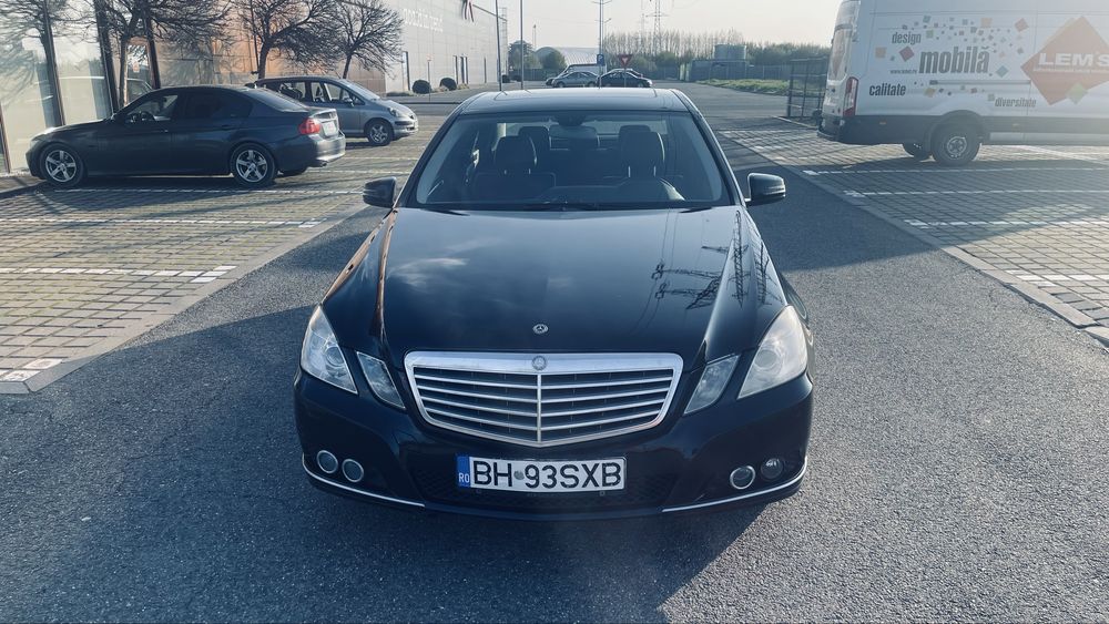 MERCEDES-BENZ E-Class
