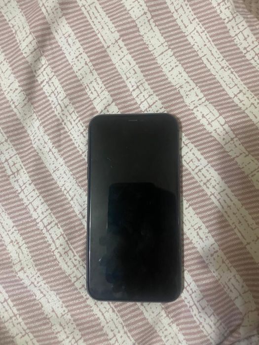 Продам айфон 11 в хорошем состояний