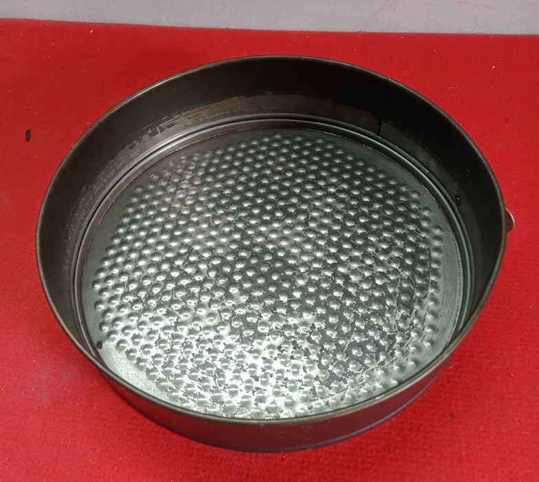 Разная кухонная утварь