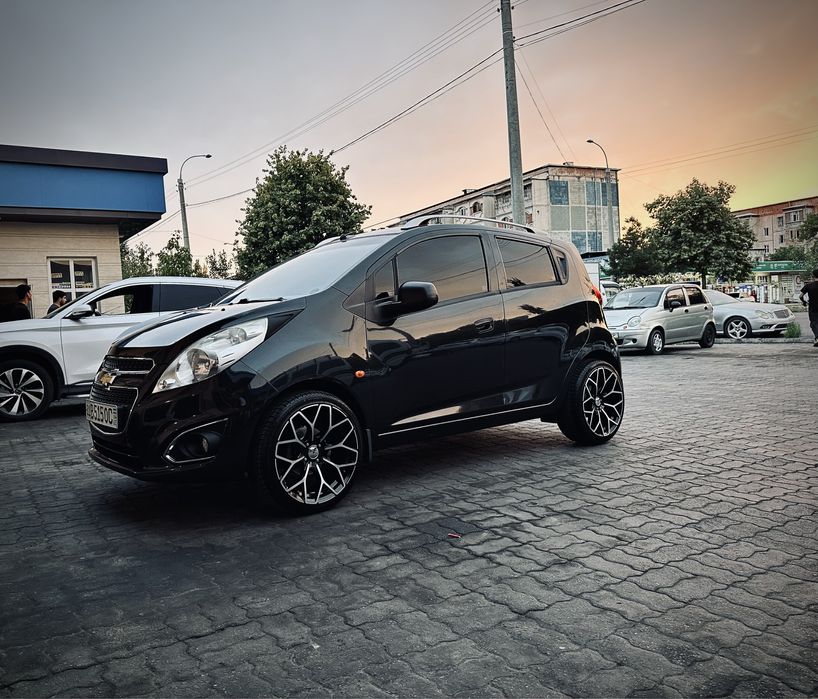 Spark Qora rang Avtamat