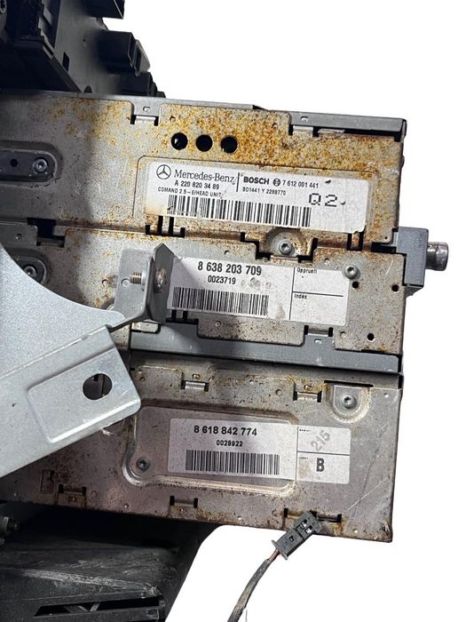 Consola Centrala Mercedes-Benz S-Class Coupe C215 1999 - 2006 A2208203489