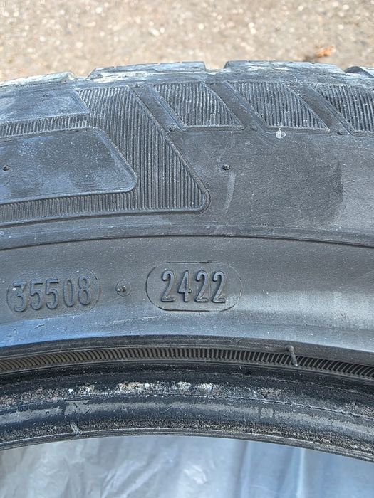 Vând anvelope 215/55/18 Botosani • OLX.ro