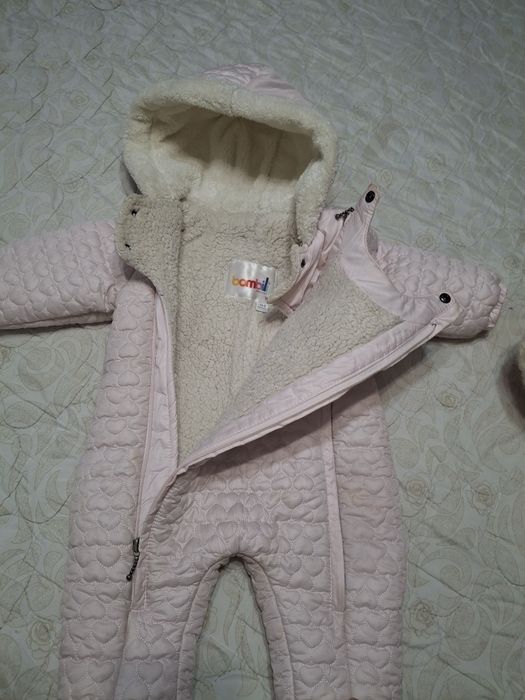 Продам детские комбинезоны