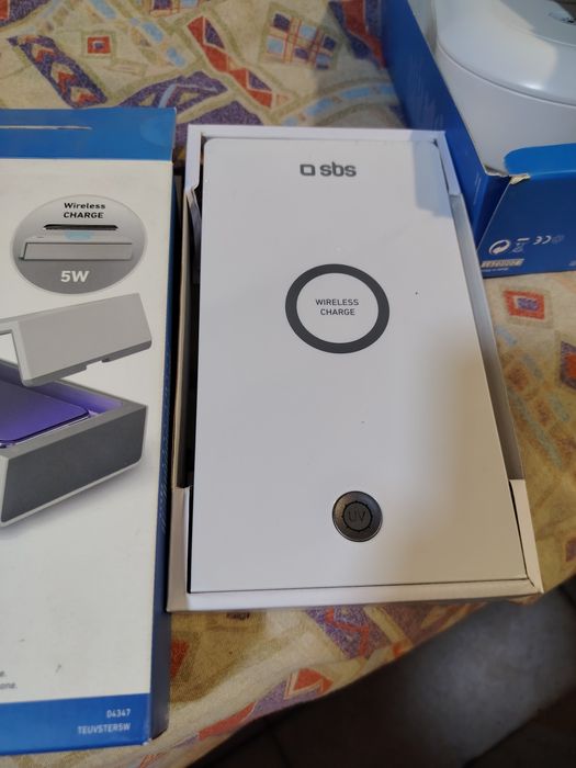 UV стерилизатор с 5W безжично зареждане