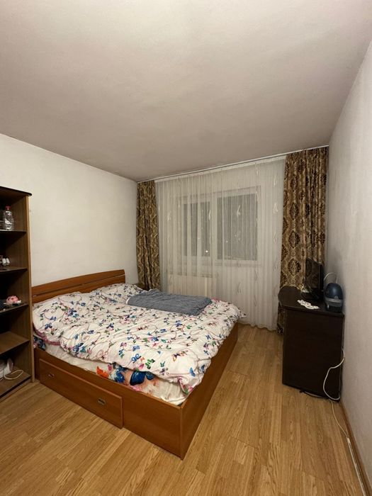 Apartament 3 camere de vanzare