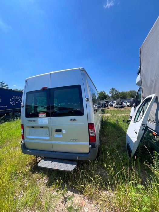 Usi spate cu geam - Ford Transit 2.4 D - an 2012  - pret per bucata