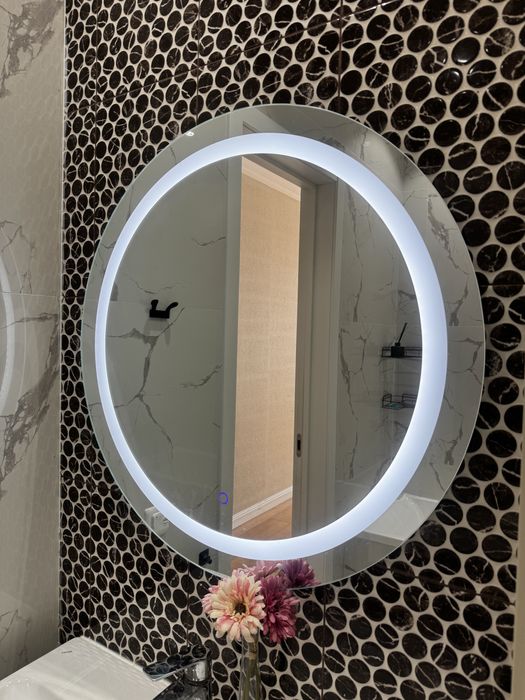 Зеркало с подсветкой