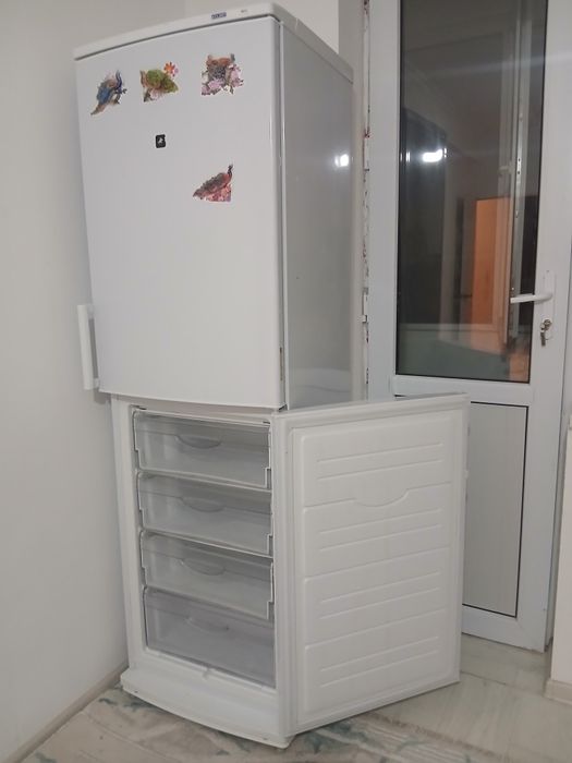 Холодильник сатылады !